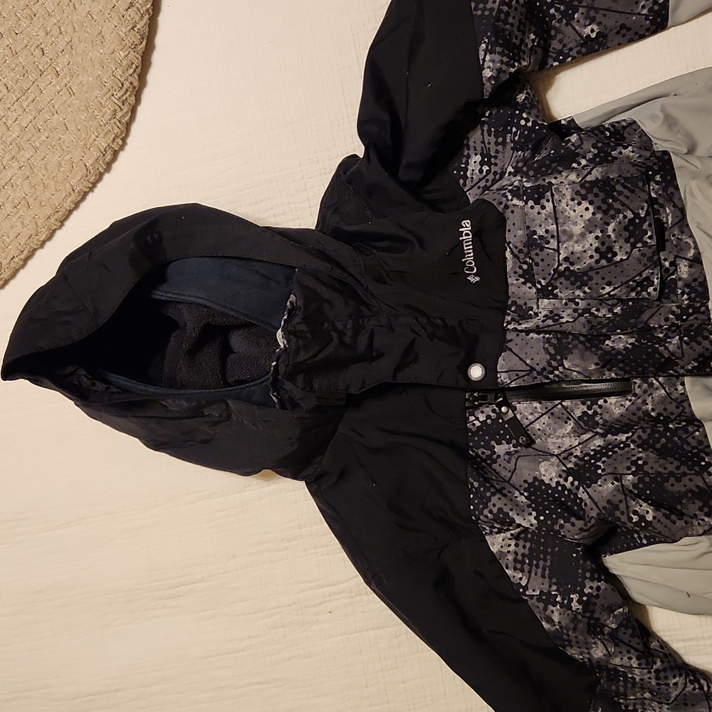 Columbia Kids Jacket - Black and Gray - Picture 8 of 8